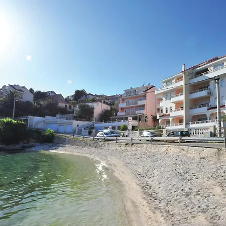 Awesome In Okrug Gornji Apartmán Trogir